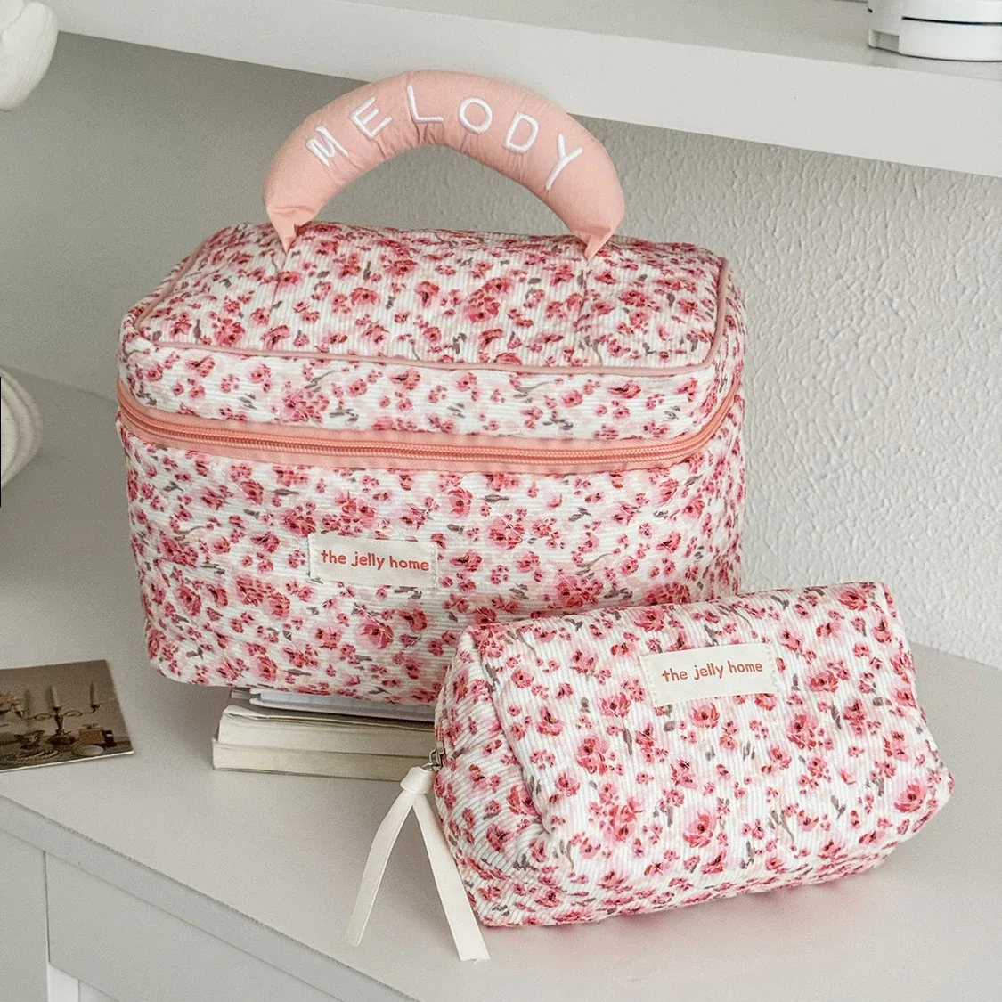 pochette à fleurs roses pour femmes, pochette de rangement pour outils de maquillage et de toilette, fourre-tout portable de voyage, sac à cosmétiques matelassé
