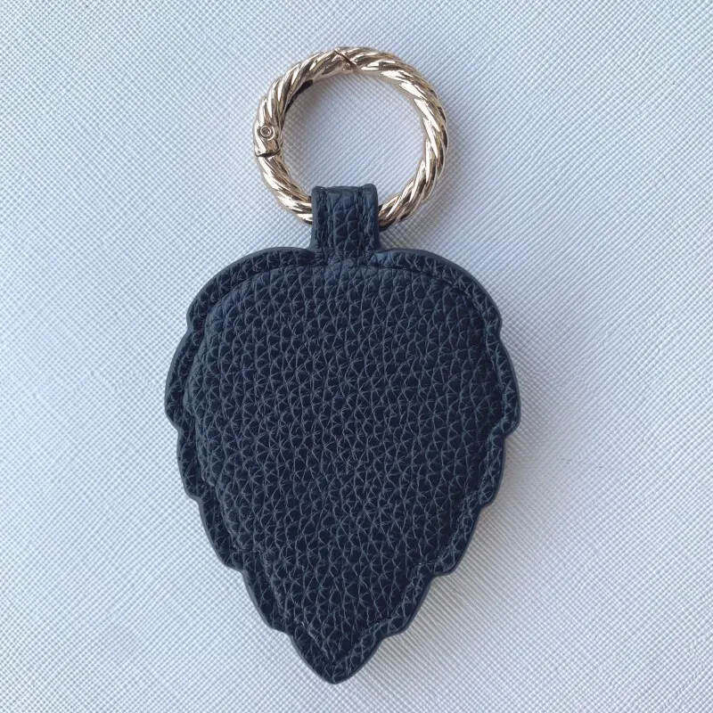 pince à chapeau en cuir pu pour femme, artefact magnétique portable, crochet de sac à dos, rangement d'accessoires pendentif, nom personnalisé, mode