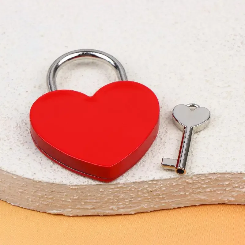 cadenas serrure tsa métal forme coeur couleurs vives voyage ornements sécurité petit objets cadeaux evénements commémoratifs
