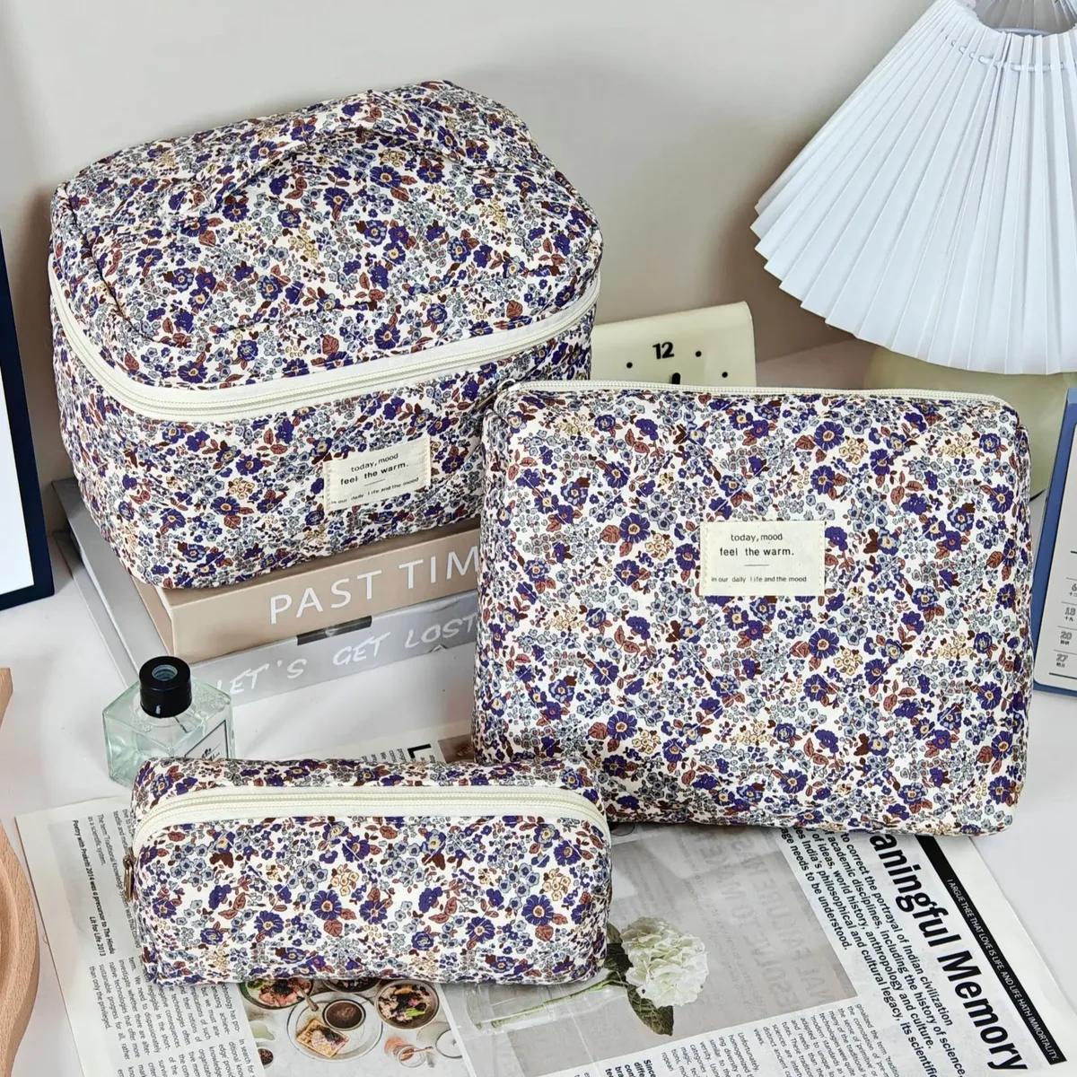 trousse de maquillage à imprimé floral de grande capacité, sac de rangement de cosmétiques de voyage portable, sac de style urbain simple avec doublure en polyester pour femmes
