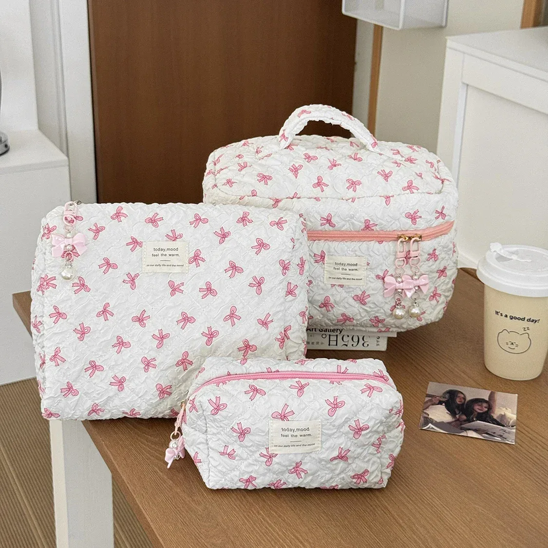 sac à cosmétiques matelassé rose fraise pour femme, 1 pièce, organiseur de voyage portable, pochette de rangement pour maquillage et articles de toilette, sac à main zippé pour femme