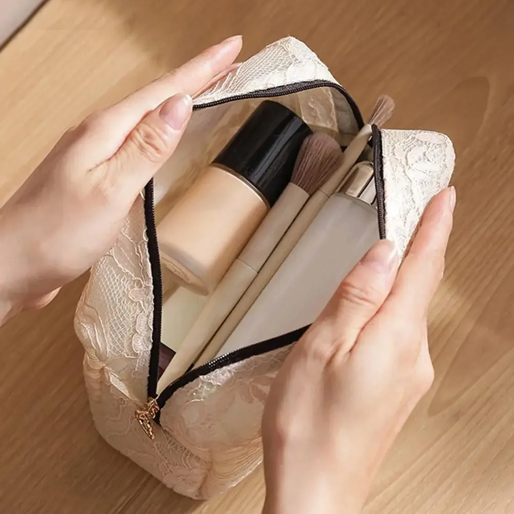 trousse de maquillage grande capacité en dentelle florale, pochette cosmétique imperméable, sac de voyage pour articles de toilette et rangement