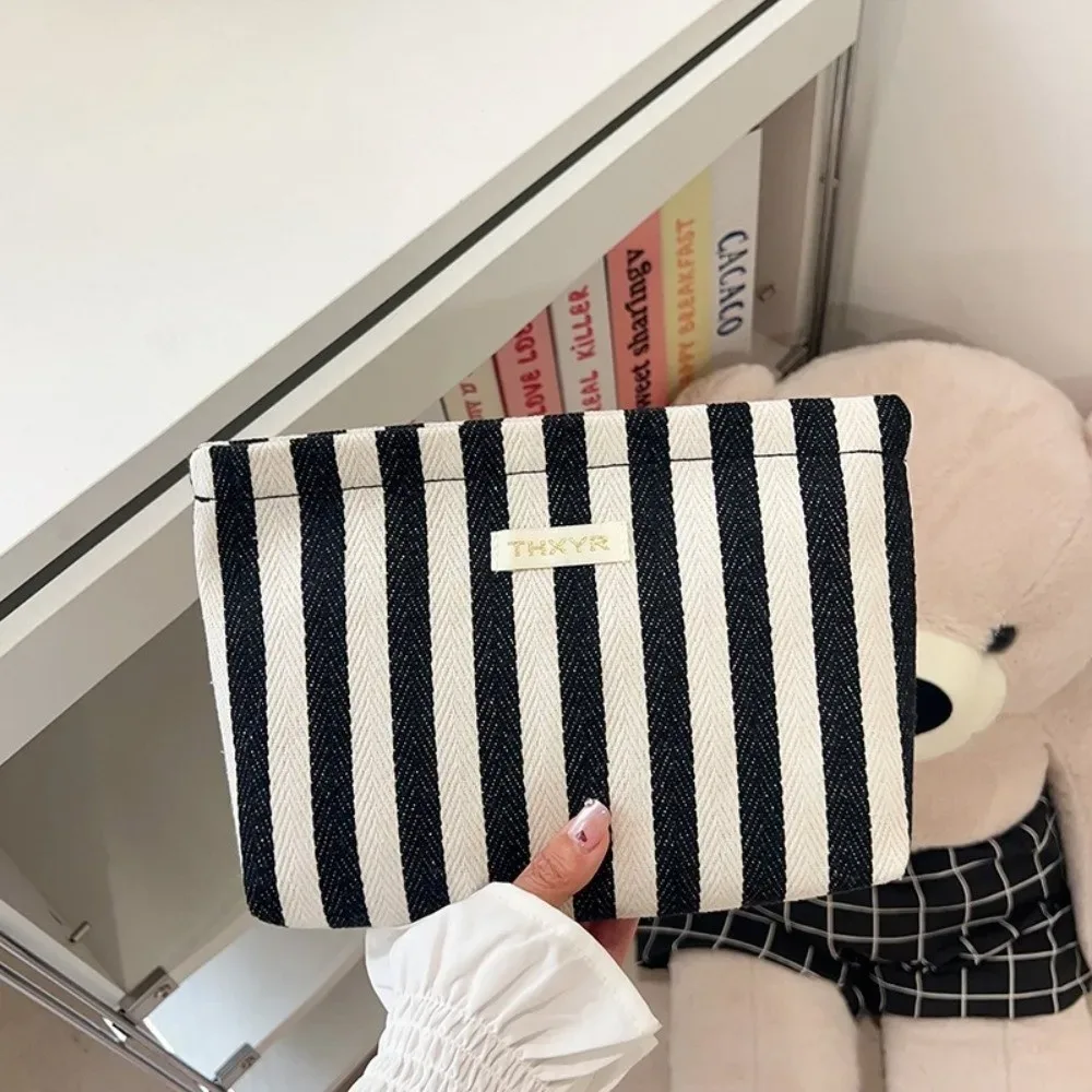 nouveau sac à cosmétiques portable à rayures, léger, multifonctionnel, organisateur de maquillage à fermeture éclair, sac à main de grande capacité, voyage