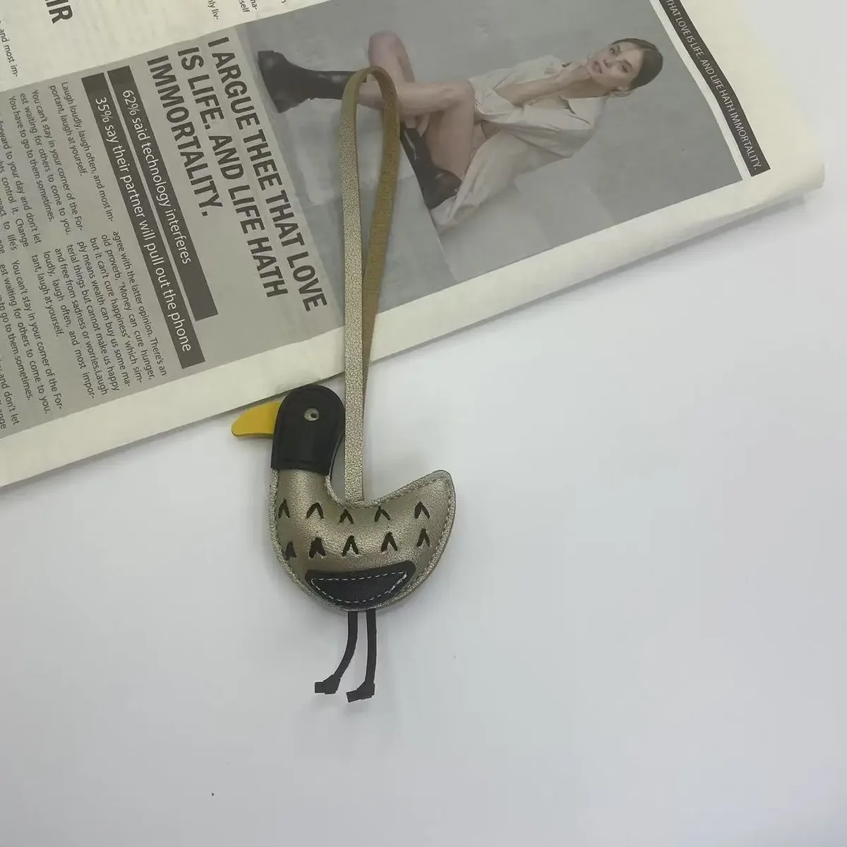 pendentif de valise en forme de canard de dessin animé, porte-clés créatif et mignon, pendentif pour vêtements, sac tendance suspendu, cadeau exquis, décorations de voiture
