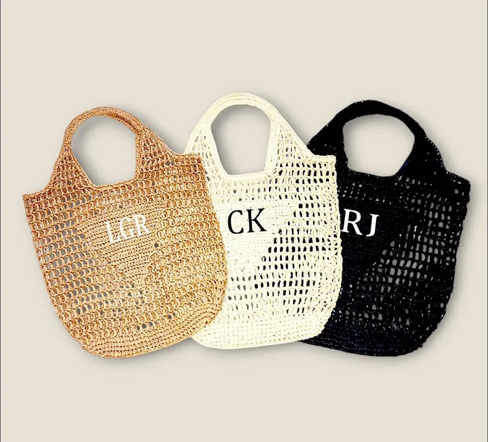 sac fourre-tout de plage en raphia personnalisé, sac de paille personnalisé, sac fourre-tout de plage, fourre-tout tissé initial personnalisé, cadeau personnalisé, sac de voyage d'anniversaire