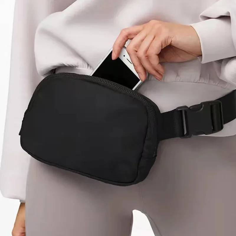 sac banane à fermeture éclair pour femmes, sac de poitrine pour sports de plein air, sac à bandoulière décontracté voyage, sac de ceinture, pochette d'argent, 2024