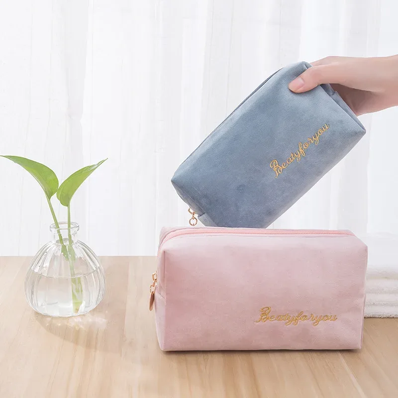 sac de rangement de maquillage en velours doux pour femme, trousse de toilette pour coussinets, trousse de maquillage de voyage gt, trousse de beauté pour évaluateurs