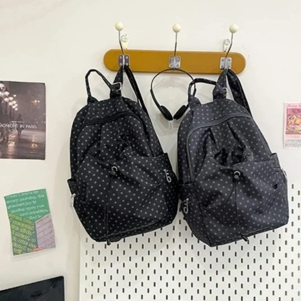 sac à dos pour femmes de style coréen à pois, léger, en nylon, sac d'école pour étudiants, idéal pour les voyages.
