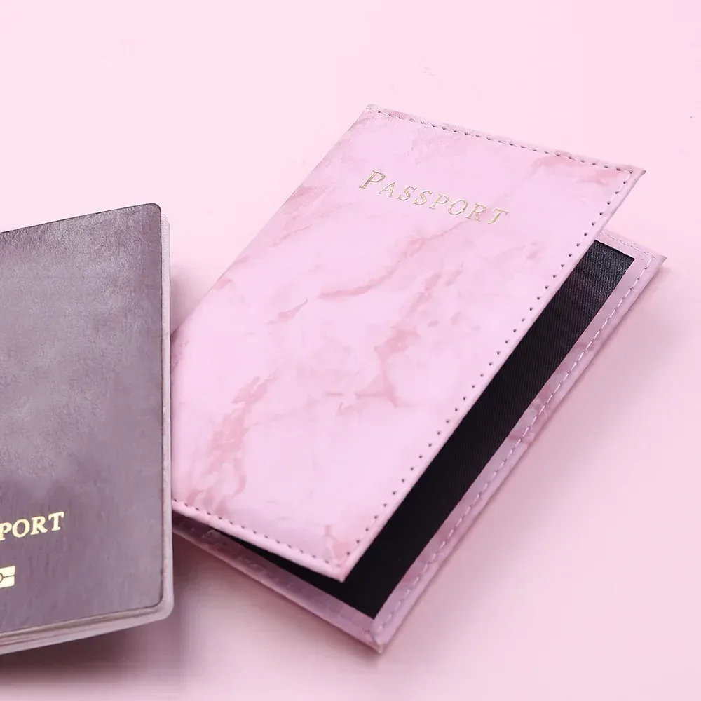 couverture de passeport de voyage pour femmes, motif marbre rose, sac porte-passeport, étuis de crédit, accessoires essentiels de protection pour billets fins