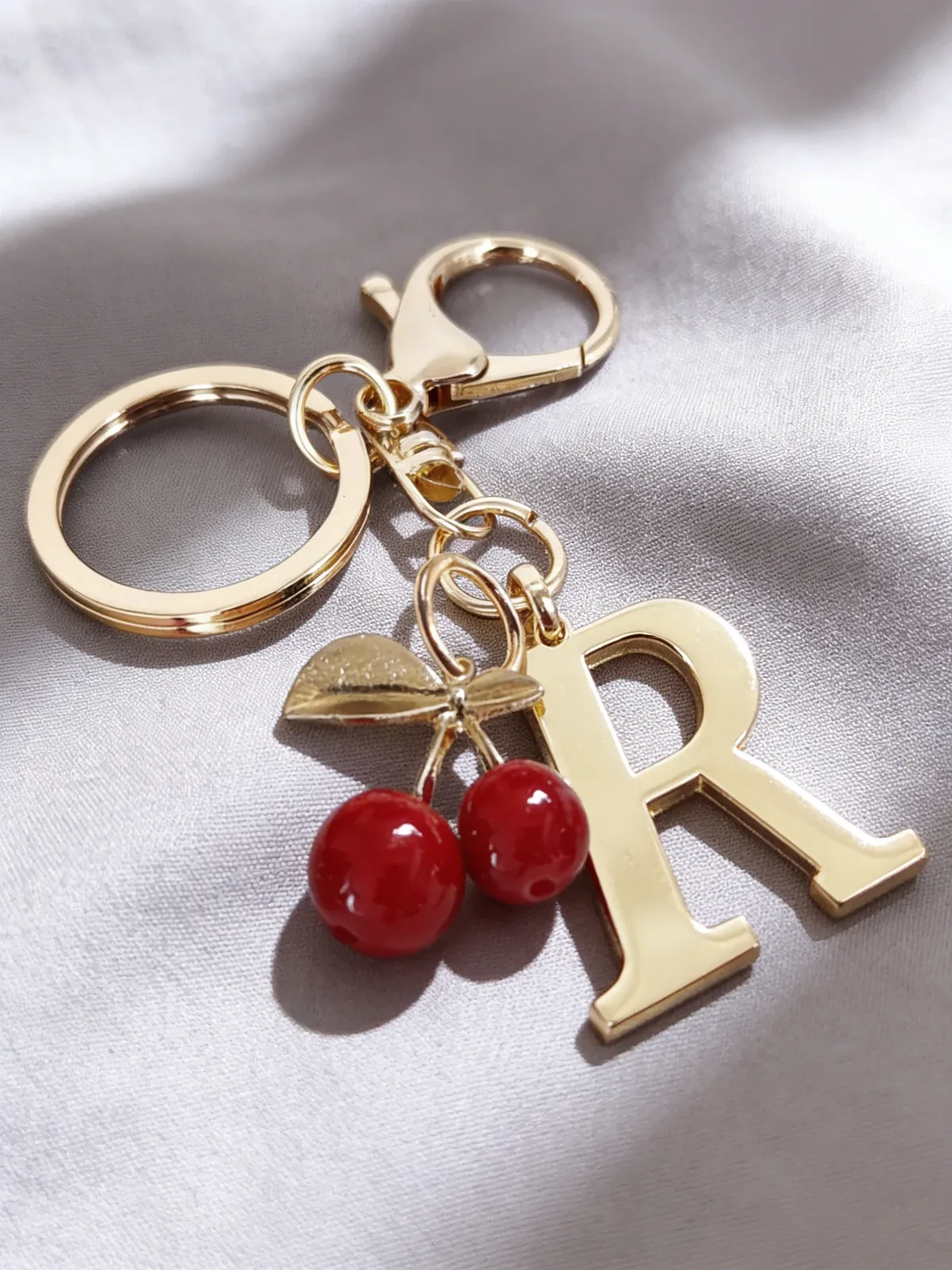porte-clés élégant en or de qualité supérieure, pendentif 3d alphabet a-z, accessoire cœur rouge, anneau de porte-clés argenté tendance, pour sac/ordinateur portable