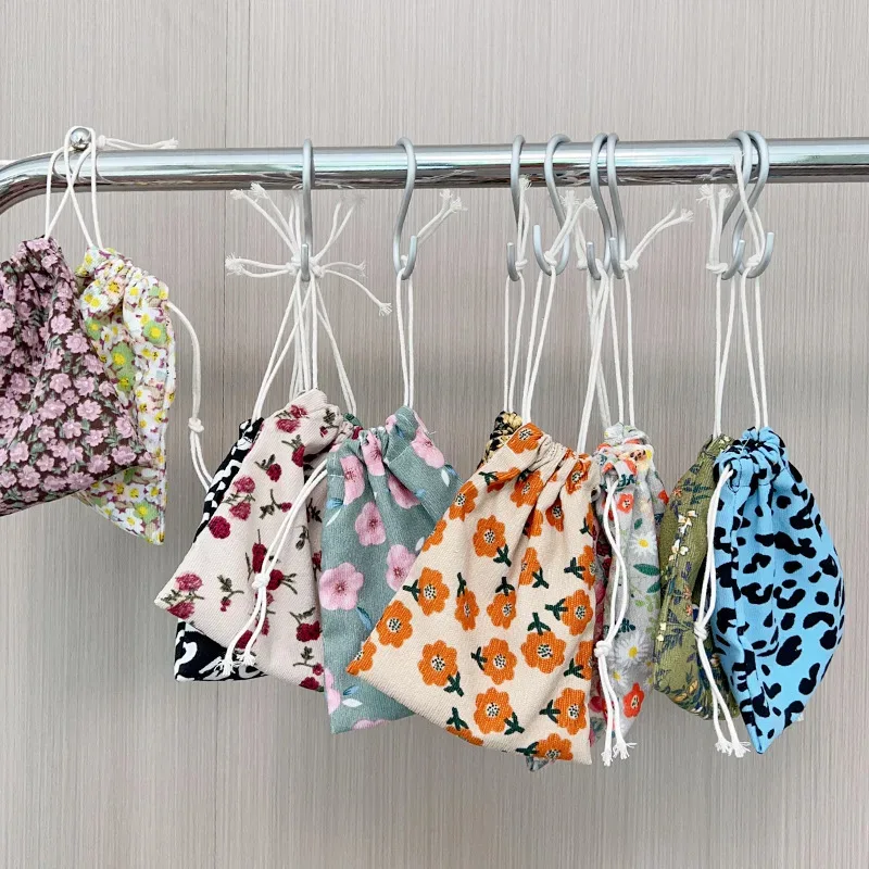 mini sac de rangement cosmétique à imprimé floral, sac de rouge à lèvres de maquillage wstring de proximité, petit gril, sac d'emballage de chaussettes de sous-vêtements de voyage
