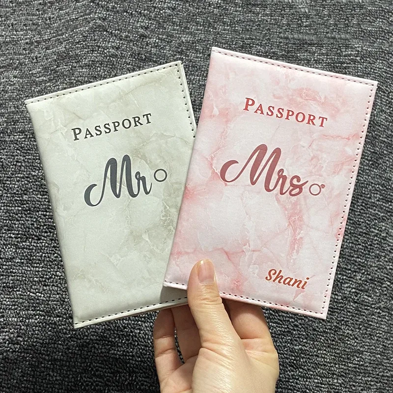porte-passeport mr / mrs avec gravure au laser, portefeuille de voyage, étui en marbre pour passeport, couverture de passeport avec noms personnels