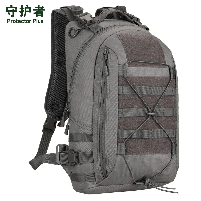 sac dos nylon camouflage noir vert bandes grises fixation velcro poche latérale tissu mousse ergonomie usage voyage