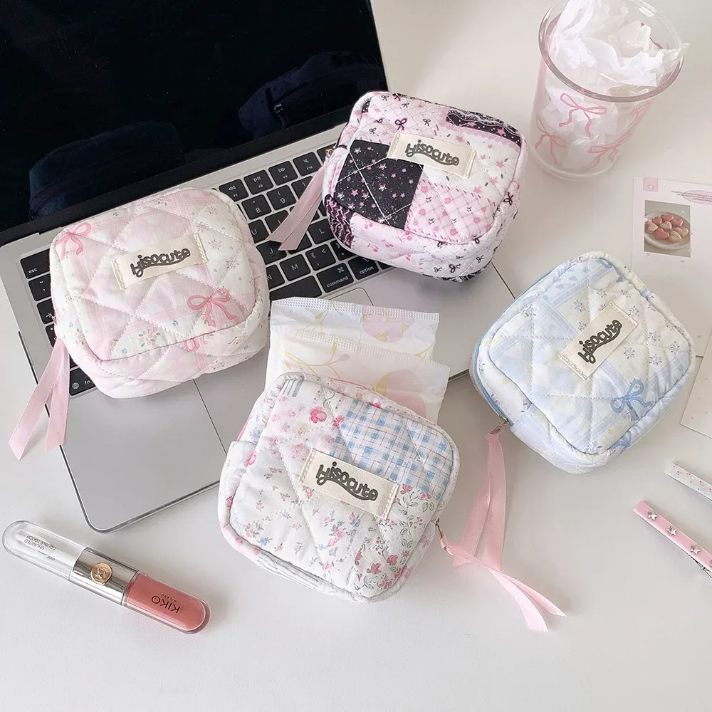 nouvelle trousse de maquillage carrée matelassée avec nœud, sac de voyage portable pour fille, sac d'hygiène en coton, sac de rangement cosmétique, cadeau d'anniversaire pour femme