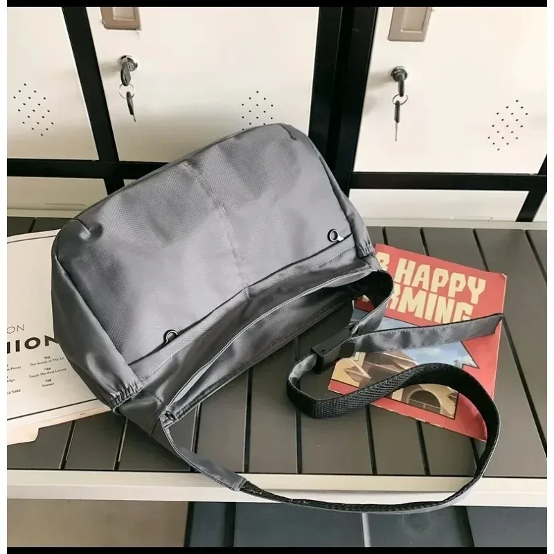 fourre-tout de grande capacité pour loisirs, sac en tissu nylon simple et étanche, sac à bandoulière unisexe, sac de sport léger, sac de boulettes