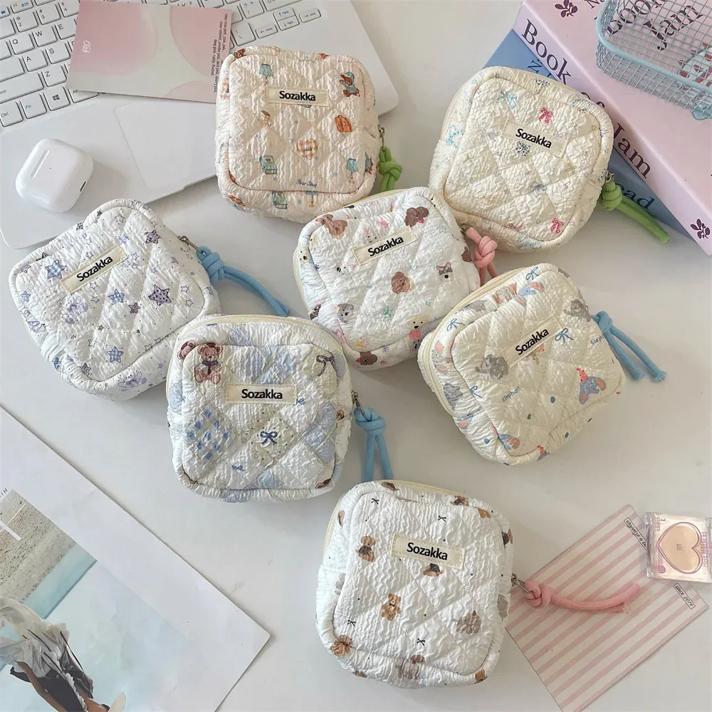 mini sac à cosmétiques carré mignon pour femmes, écouteurs portables, rouge à lèvres, serviettes hygiéniques, pochette de rangement, petits sacs de maquillage à fermeture éclair