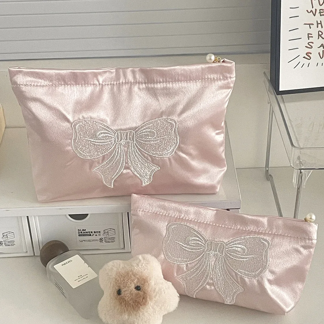 sac de maquillage rose mignon avec fermeture éclair en perles, sac de voyage pour femmes, rouges à lèvres, pochette de rangement de toilette, sac à main de luxe pour dames, sac de rangement de maquillage