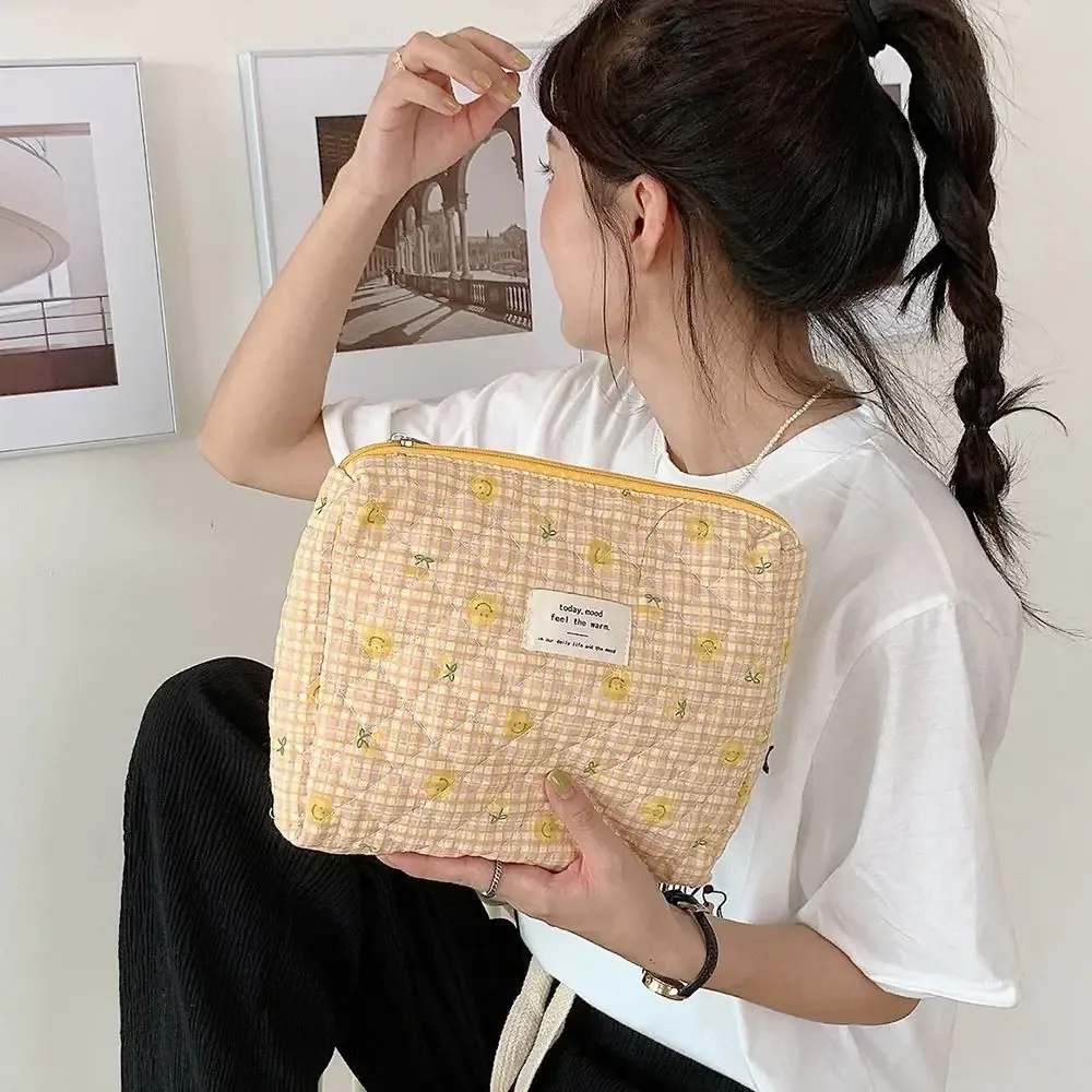 sac de maquillage coréen matelassé à fleurs pour femmes, trousse de toilette portable, sacs à main à couches, organisateur floral, pochette de rangement pour cosmétiques