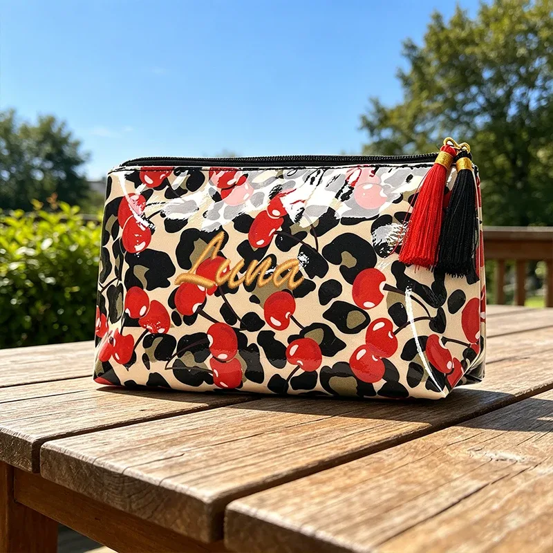 personnalisation de broderie / version standard, deux options, pochette rayée, trousse de maquillage exquise à fermeture éclair avec pompon, saison de rentrée scolaire, cadeau idéal
