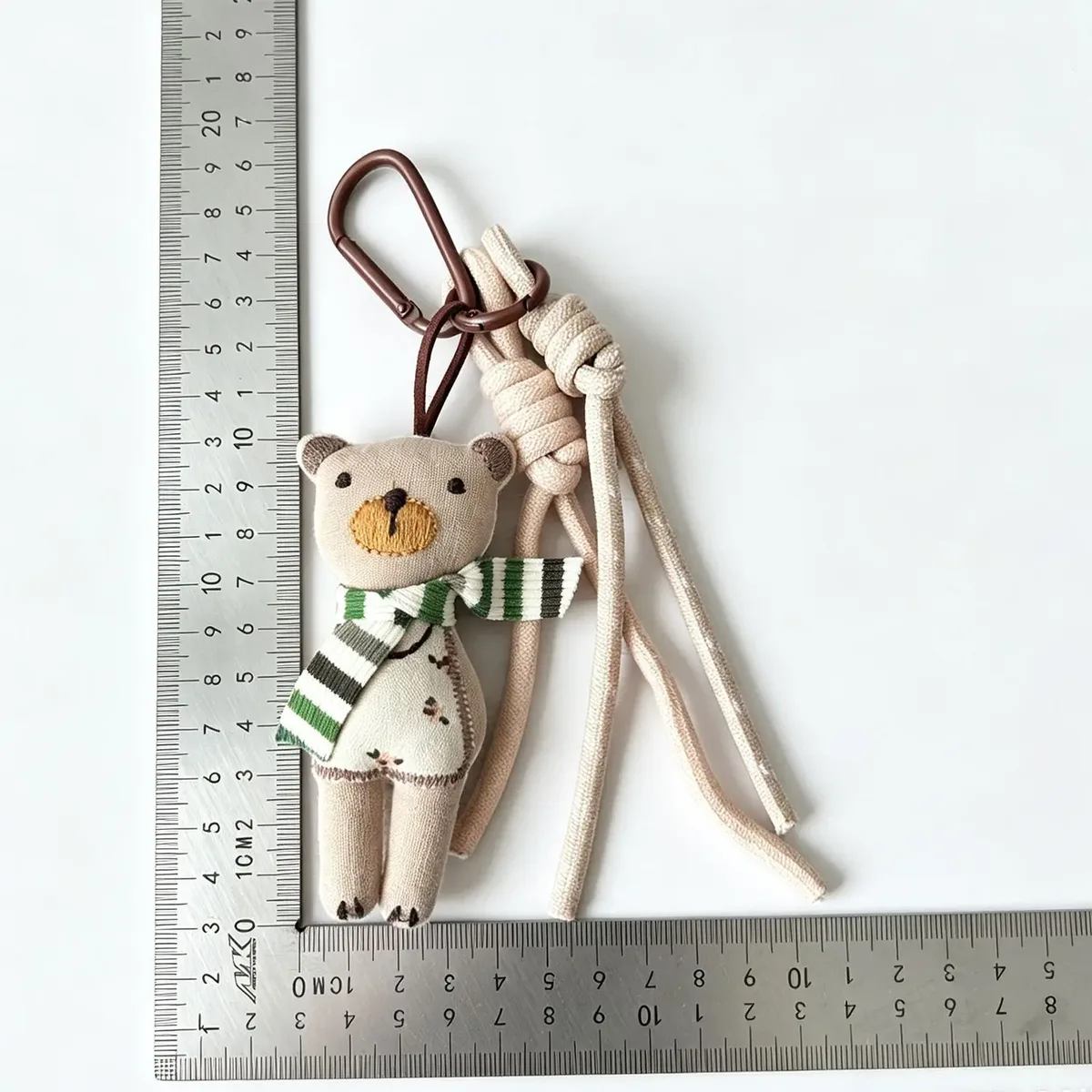 breloque de sac ourson en tissu mignon avec écharpe et clip en corde tressée pour sac à main, sac à dos, sac fourre-tout, décoration et cadeau