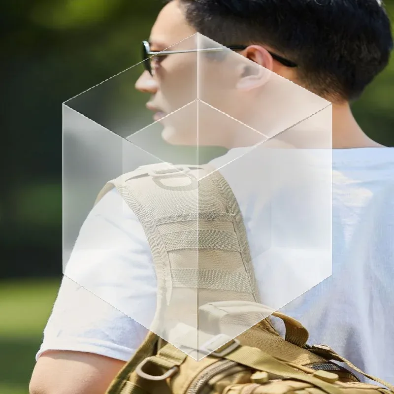 Sac bandoulière tactique pour homme avec construction imperméable, idéal pour la randonnée, la pêche et une utilisation quotidienne