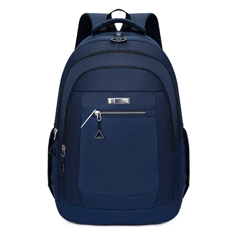 sac dos papier violet gris bleu noir dentelle jacquard verrouillable computer informatique bandoulière arquée minimaliste normcore