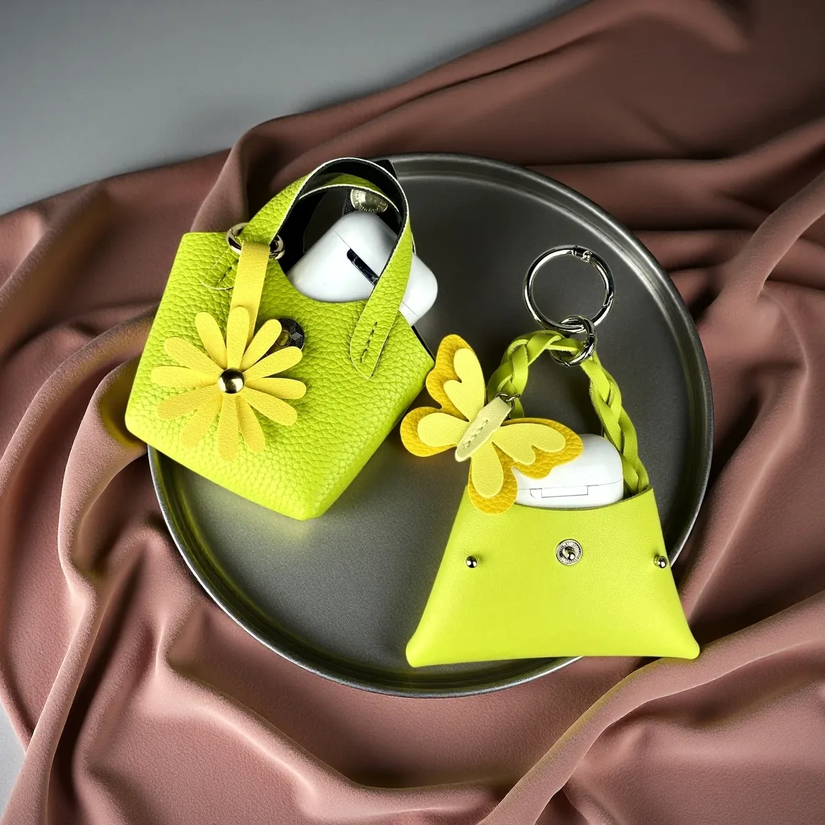 pochette ornementale cuir vert citron motif floral pince elephanțt cadeau voyage accompagnement mini sac écouteurs câbles organisateur