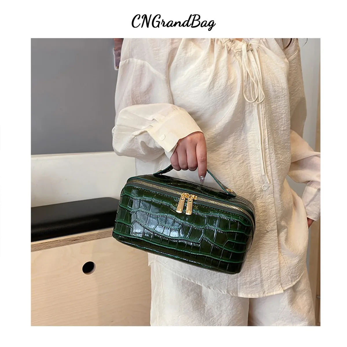 trousse de toilette de voyage haut de gamme à motif crocodile grande capacité personnalisable pour un voyage pratique