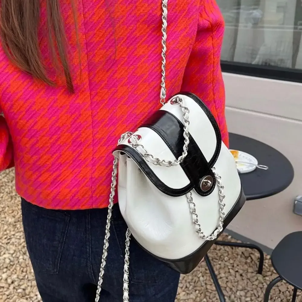 mini sac à bandoulière en cuir ciré à l'huile avec chaînes pour femmes, sac à dos noir, sac à dos étudiant, voyage, corée, automne, hiver, sr 600, po pack