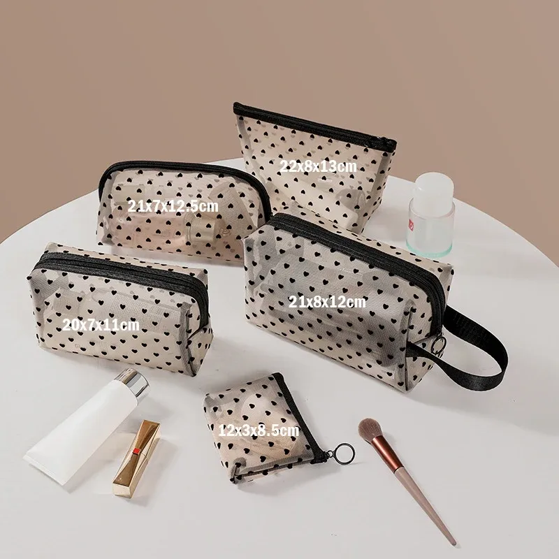 sac de maquillage en maille transparente en forme de cœur, pochette de rangement de cosmétiques portable multifonction pour femmes, sacs de rangement de rouge à lèvres de toilette pour dames