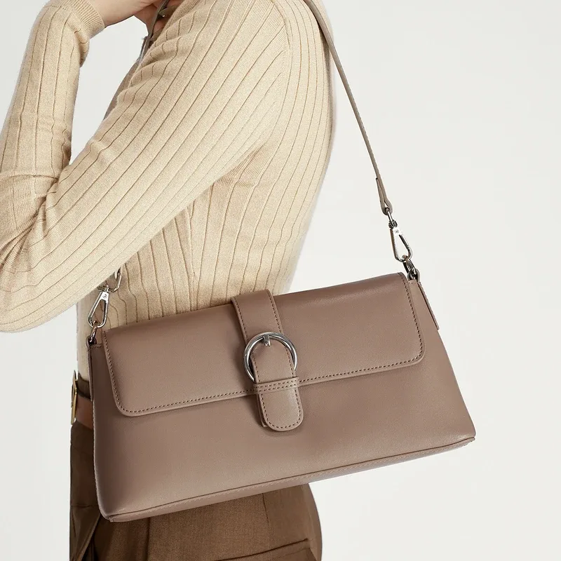 sac bandoulière léger en cuir véritable pour femme, couleur unie, petit sac à l'épaule de luxe, sac messager léger de créateur