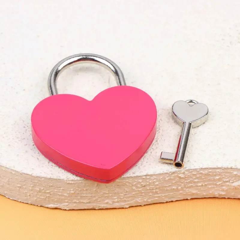 cadenas serrure tsa métal forme coeur couleur romantique usage voyage sécurité objet décoratif cadeau evénement commémoratif