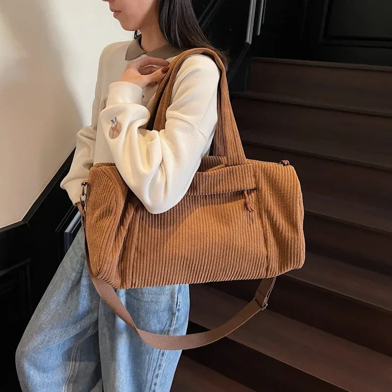sac de voyage de haute qualité en velours côtelé pour femmes, sac à bandoulière, fourre-tout pour dames, grand sac à main de styliste, 2026
