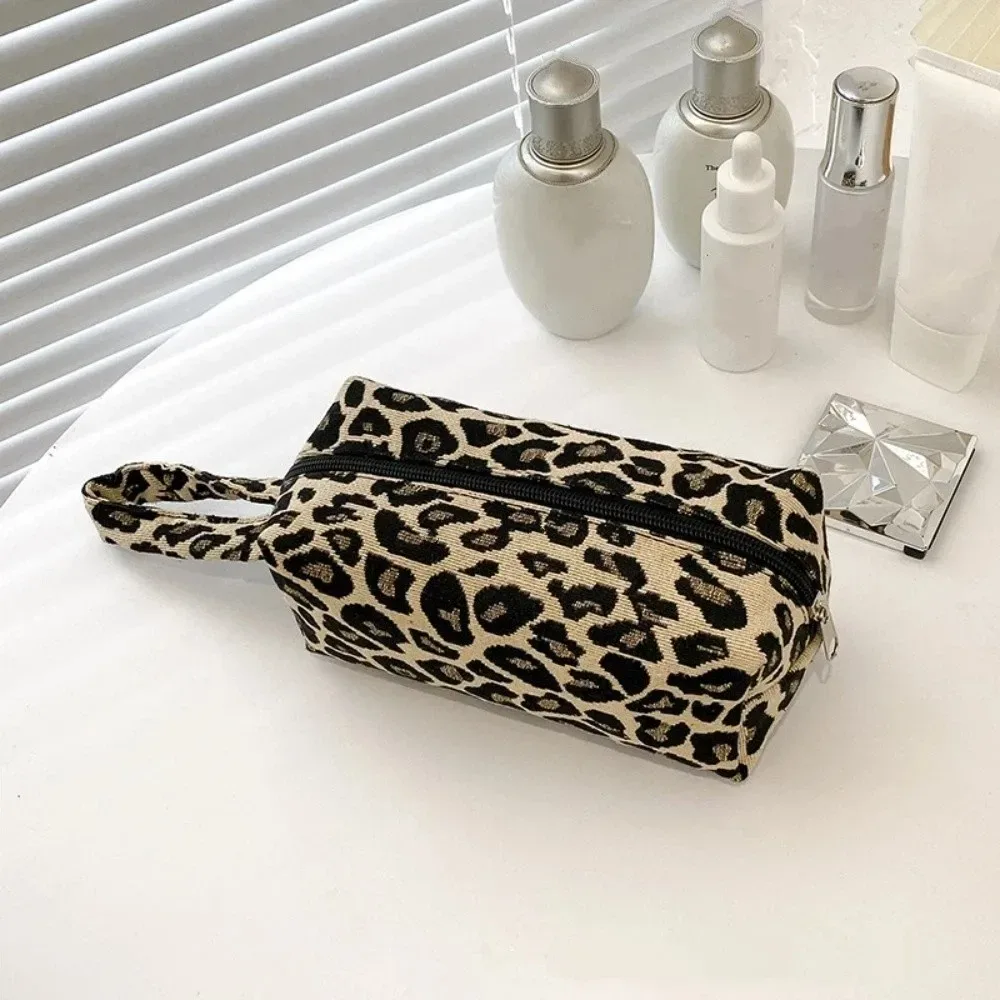 sacs à maquillage portables à imprimé léopard, grande capacité avec poignée, sac à stylos, fermeture éclair, sac de rangement, sac à main de voyage