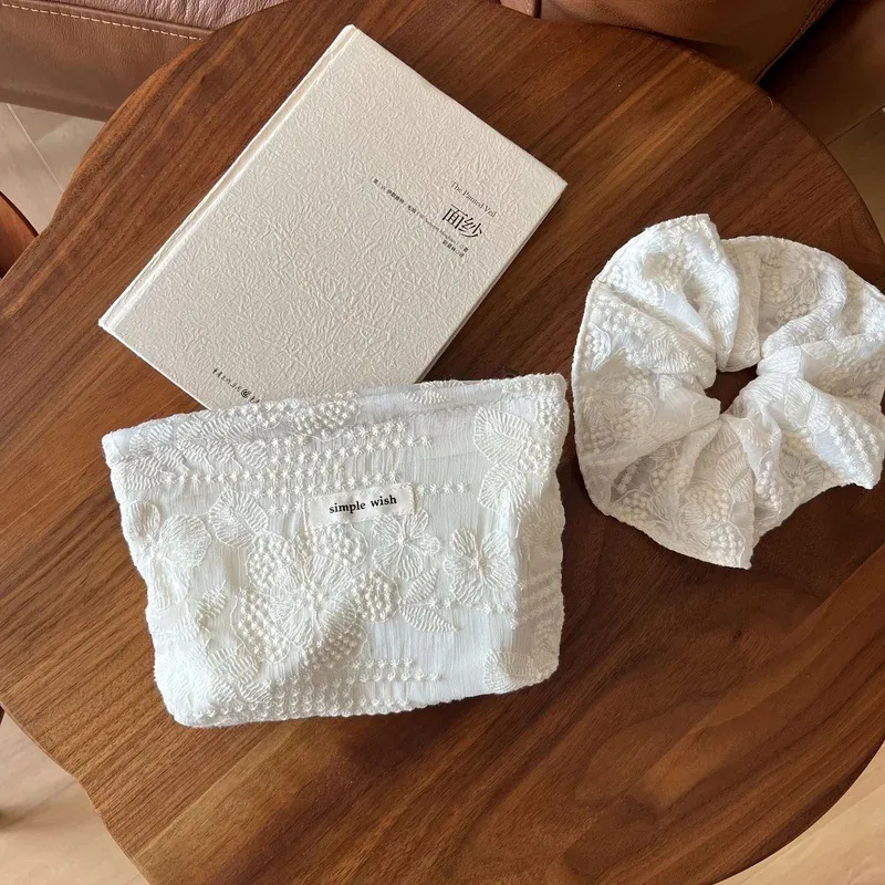 pochette de maquillage en dentelle française, pochette cosmétique blanche à fermeture éclair avec rangement pour rouge à lèvres et écouteurs, organisateur élégant, cadeau pour elle, 2 tailles