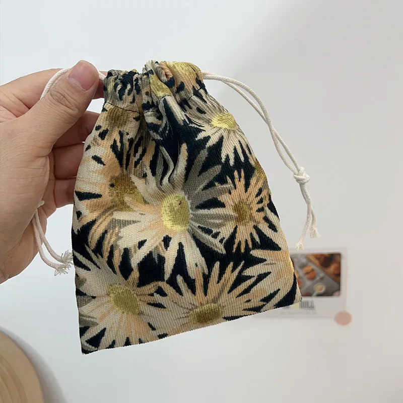 mini sac de rangement cosmétique à imprimé floral, sac de rouge à lèvres de maquillage wstring de proximité, petit gril, sac d'emballage de chaussettes de sous-vêtements de voyage