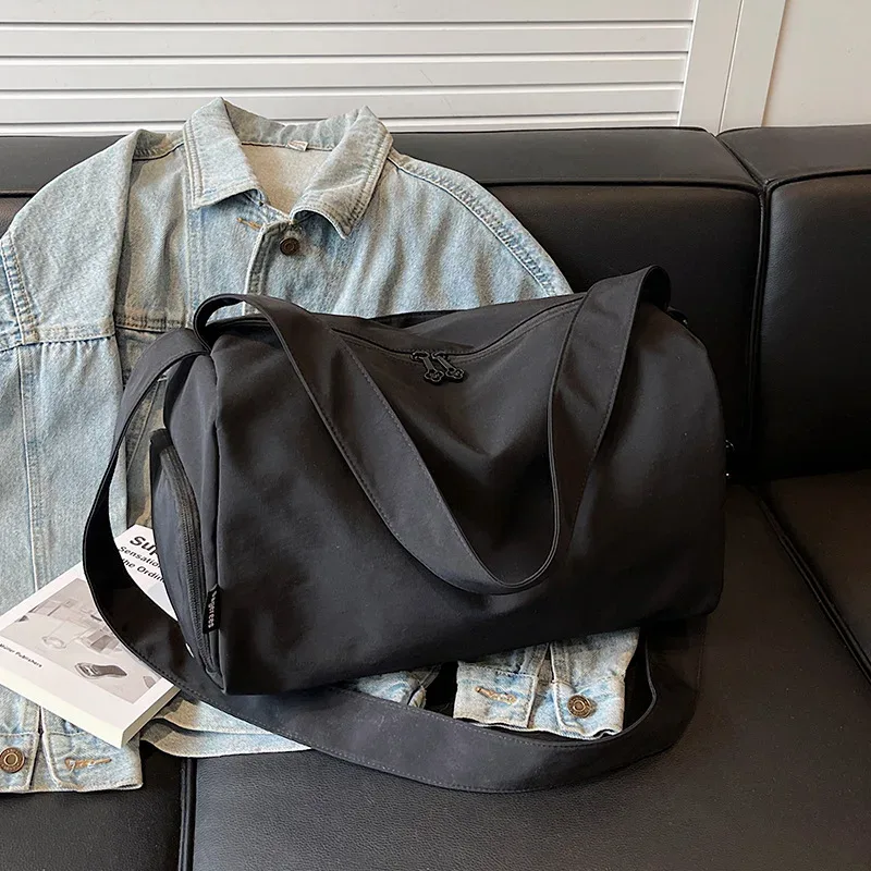 sac de sport pour femmes, sac de natation à séparation humide/sèche, sac de voyage grande capacité pour courtes distances avec compartiment à chaussures