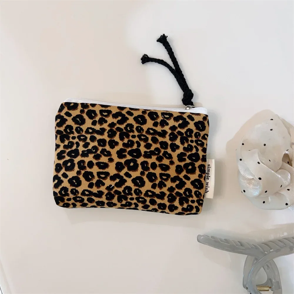 petit sac à cosmétiques léopard pour femme, porte-monnaie, trousse de maquillage à fermeture éclair, trousse de maquillage de voyage, trousse d'argent, évaluation de beauté