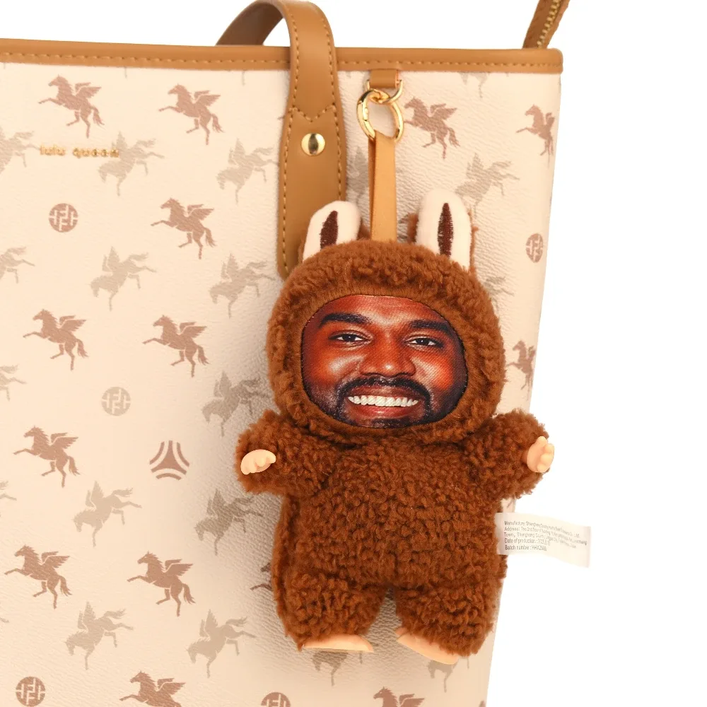 porte-clés hilarant ye meme, pendentif en peluche layeye, star du basketball, accessoire de sac amusant pour rappeur, cadeaux pour fans et sacs à dos