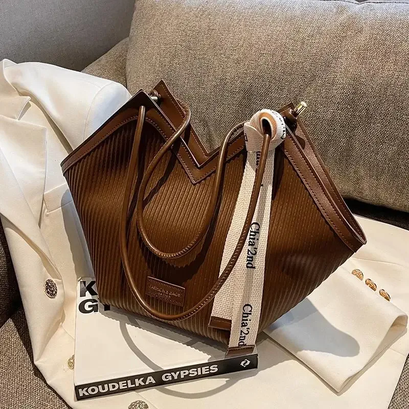 grand sac de style coréen pour femmes, sac en toile décontracté assorti avec tout, sac à bandoulière de banlieue, fourre-tout pour étudiant