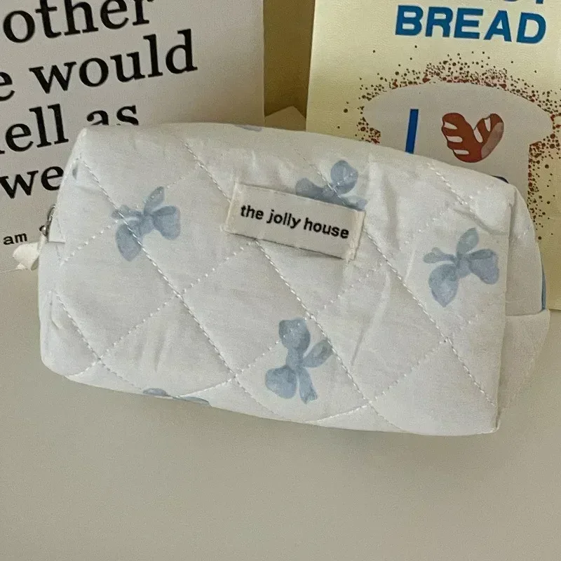 sac à cosmétiques matelassé ours rose pour femmes, joli organisateur de voyage de maquillage à fermeture éclair, sac à main féminin, pochette de toilette pour filles, 2024