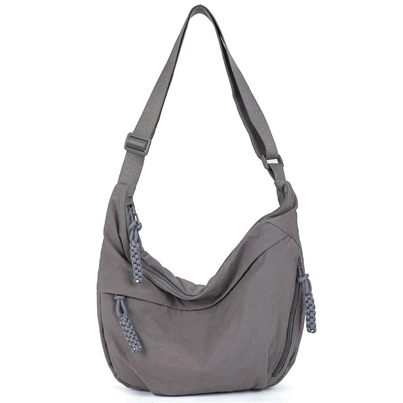 sac hobo imprimé léopard unique, sac à bandoulière sportif pour les déplacements, tout rond, sac à cosmétiques polyvalent et élégant pour femmes