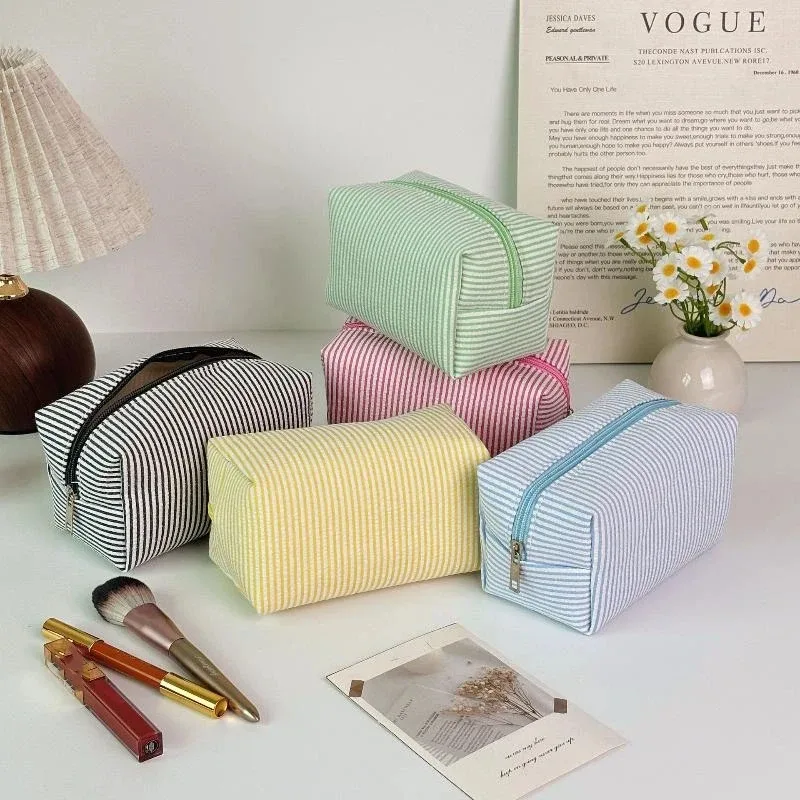 Sacs à cosmétiques rayés tendance pour femmes, sacs de rangement pour maquillage avec fermeture éclair, sacs de voyage pour femmes