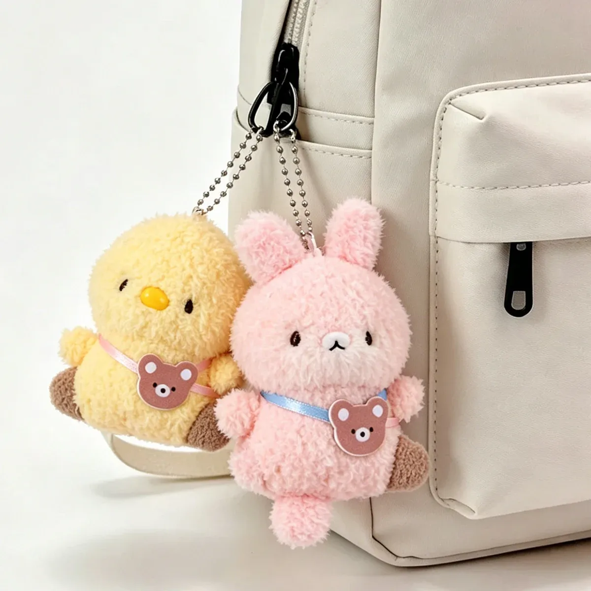 porte-clés en peluche mignon et moelleux, pendentif de dessin animé lapin rose et poussin jaune avec étiquette ours, animal en peluche doux pour sac à dos