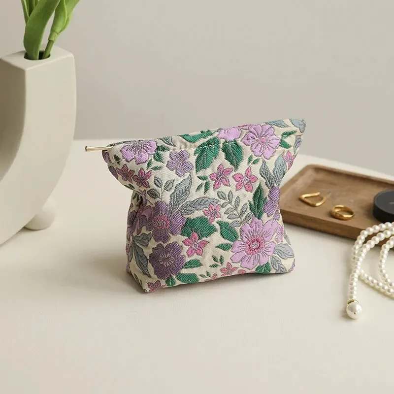 petite trousse de maquillage vintage pour femme, sac de rangement pour rouge à lèvres cosmétique, grande capacité, porte-monnaie portable, pochette commpiedmont, fleur violette