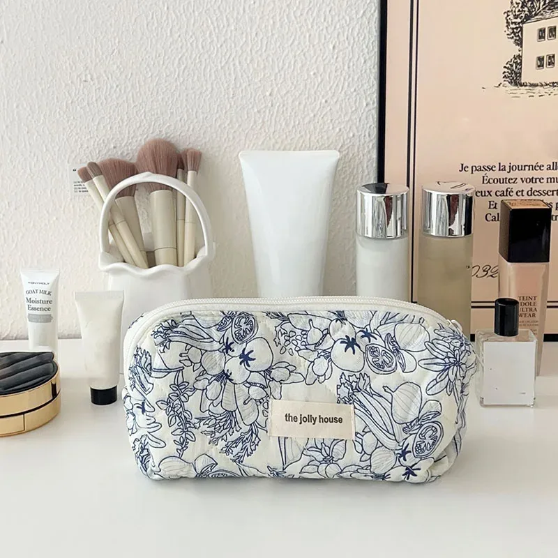 sac à cosmétiques matelassé ours rose pour femmes, joli organisateur de voyage de maquillage à fermeture éclair, sac à main féminin, pochette de toilette pour filles, 2024