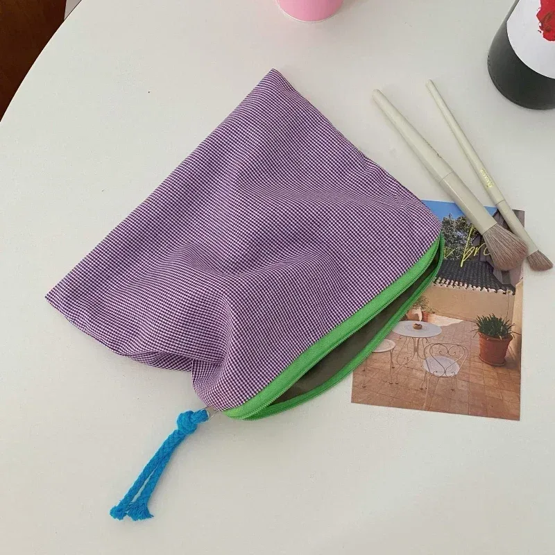 sac de maquillage à carreaux pour femmes et filles, sac à cosmétiques en coton et lin avec pochette à fermeture éclair, sac de rangement simple et portable de grande capacité à la mode