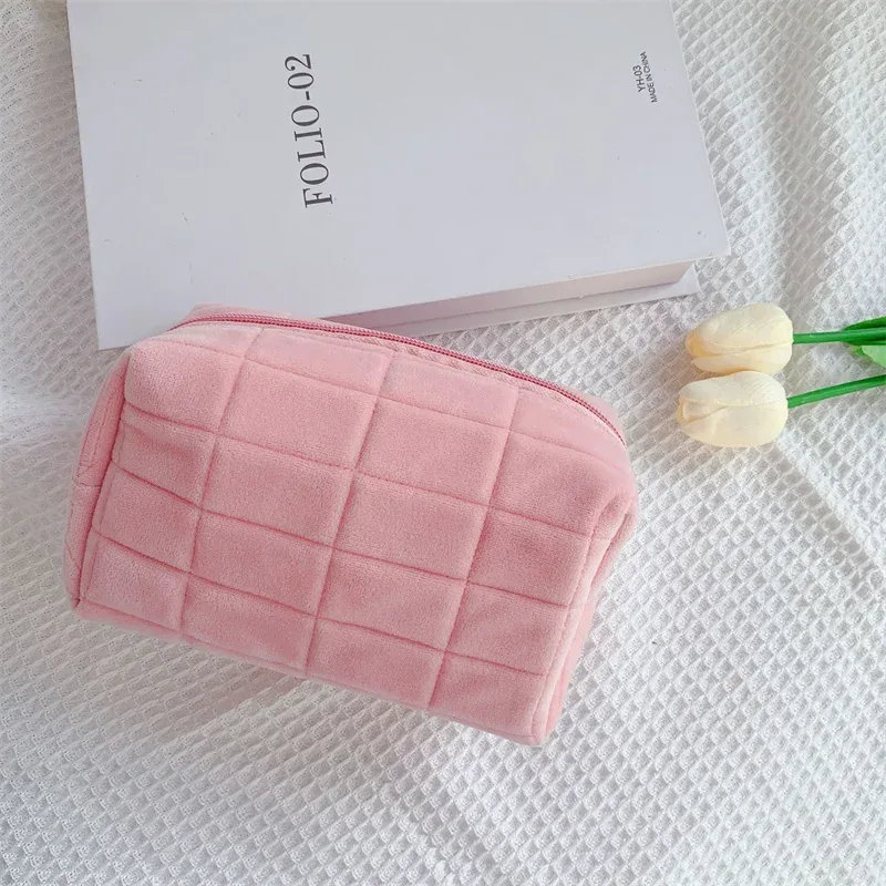 trousse de maquillage en peluche mignonne pour femmes, petits sacs à cosmétiques portables de voyage, trousse de toilette à fermeture éclair de couleur unie, pochette de lavage, sacs de rangement