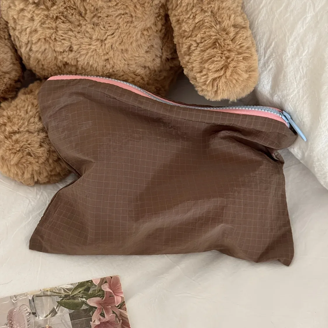 pochette de maquillage en nylon à carreaux, élégante et portable, organiseur extérieur pour câbles, articles divers, pochette de rangement cosmétique