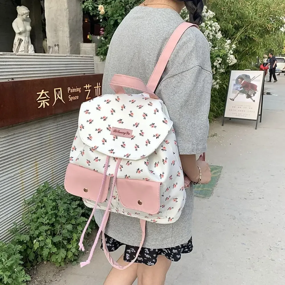 sac à dos floral décontracté de style coréen, grande capacité, sac à dos mignon pour femmes, sac de voyage en nylon, sac d'école pour étudiantes et filles